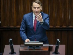 Czy Sikorski powstrzyma prawicę?