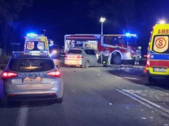 Kierowca zakleszczony, wzywano LPR. Groźny wypadek pod Siedlcami