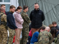 Szef MON zainaugurował pilotaż programu „wGotowości”. Tysiące chętnych