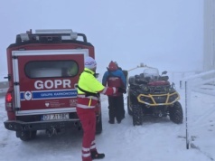 Turystka w górach wpadła na niebezpieczny pomysł. Pomoc w ostatniej chwili. "Ciężka hipotermia"