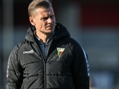 Nie tak Łukasz Piszczek wyobrażał sobie debiut. Jego piłkarze zarobili dwie czerwone kartki