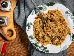 Lubisz swojski bigosik? Tutaj wyjaśniamy krok po kroku, jak go prawidłowo zawekować