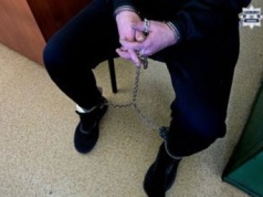 Zatrzymał pociąg, odczepił wagon. Jest areszt