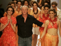 Słynny projektant mody nie żyje. Ubierał księżną Dianę. "Ikona"