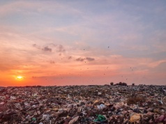 Góry opakowań w UE rosną szybciej niż wykorzystanie materiałów z recyklingu