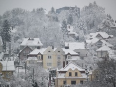 Małopolskie: po opadach śniegu prawie 30 tys. odbiorców nie ma prądu