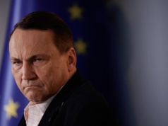 Awantura w sieci. Sikorski ostro o Mateckim: Jakby na człowieka rzucił się martwy skunks