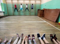 To wspomnienie z lekcji wf nadal dla wielu bywa koszmarem. "Sport polubiłem dopiero po trzydziestce"