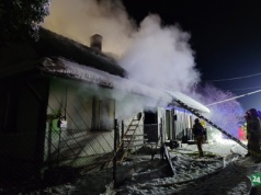 Z ostatniej chwili: Bujaków: Pożar w budynku. Nie żyje mężczyzna – foto