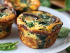 Na drugie śniadanie przygotowuję wytrawne babeczki. Dorzucam do nich jesienny akcent