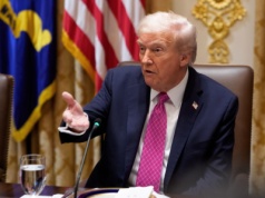 Prezydent Donald Trump po strzelaninie w centrum Chicago krytykuje burmistrza i gubernatora Illinois