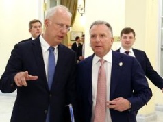 Emisariusz Putina, oligarchowie i zabójstwo Kennedy'ego, czyli kto ustalał "plan pokojowy"