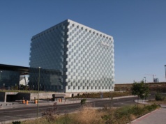 Gigant telekomunikacyjny zwalnia 5 tys. pracowników