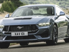 Ford Mustang zaczyna powrót do cen z 2016 roku? Pierwsza obniżka to kilkadziesiąt tysięcy złotych