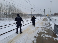 Trwa policyjna operacja TOR. Funkcjonariusze kontrolują szlaki kolejowe w całym regionie