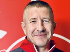 DJ Decks ambasadorem chińskiej marki