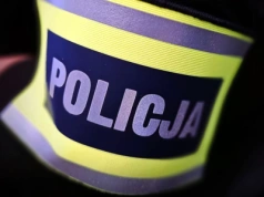 27-latek podszył się pod kobietę i nakłonił dziecko do wysłania nagich zdjęć