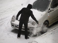 Zimą nie wystarczy dziurka w lodzie. Mandaty sięgają 3000 zł