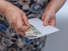 Zapytali Polaków o drugą waloryzację emerytur. Odpowiedź jest jednoznaczna