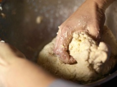 Chcesz zamrozić ciasto na pierogi? Wystarczy jeden błąd, a robota pójdzie na marne