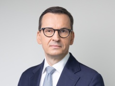 Morawiecki o pozycji Tuska: Polska stoi w przedpokoju