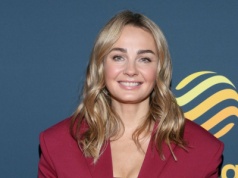 Małgorzata Socha w modnym, brązowym futerku. Atak zimy jej nie straszny