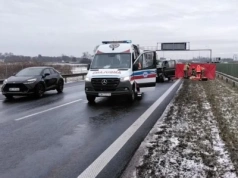 Wypadek na S5 w okolicy Wiszni Małej – dramatyczna walka o życie kierowcy