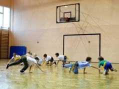 Dziecko uczy się świetnie, średnią zaniża mu WF. "Zastanawiam się, czy go nie wypisać"