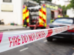 Pożar w Southall w Londyniwe – eksplozje, utrudnienia w ruchu. 150 strażaków walczy z ogniem