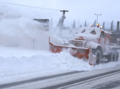 Czy region jest gotowy na opady śniegu? Tony soli i piasku czekają w magazynach