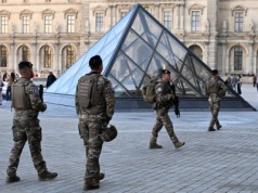 Kradzież stulecia na Luwrze. Policja ujęła kolejnych podejrzanych