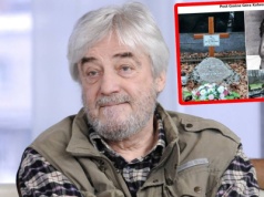 Pokazali, jak wygląda grób Andrzeja Żuławskiego. Burza w komentarzach