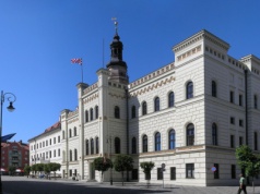 Podwyżki będą, ale pracownicy się nie ucieszą. Wynagrodzenia zostaną spłaszczone