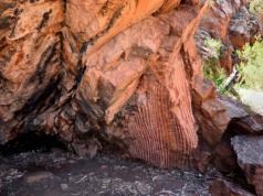 Skalny schron pełen unikatów. Odkrycie liczy nawet 1700 lat