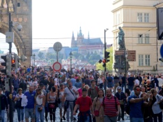 Opłata turystyczna coraz bliżej? Rząd proponuje państwowy portal hotelowy