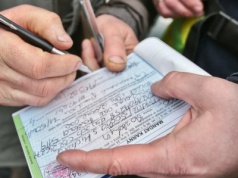 Mandaty wpędzają kierowców w długi. Rząd nie myśli o obniżce