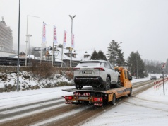 Zimowy środek pomocniczy może zniszczyć samochód. Kierowcy nie zdaje sobie sprawy z ryzyka