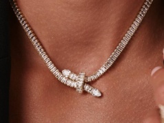 Ten naszyjnik z cyrkoniami mieni się jak diamenty. Pięknie odbija światło, jest rabat!