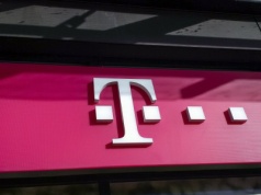 Koniec niespodziewanych opłat w T-Mobile. Klienci dostaną po 500 zł