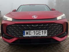 Hyundai i MG biją się o klienta na rodzinnego SUV-a z hybrydą. Różnica w cenie topnieje o 3 tys. zł, ale nadal wynosi 19 tys. zł