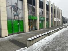 Zielona „Żabka” na stadionie Cracovii. Klub uspokaja, że to nie ostateczny wygląd (Galeria)