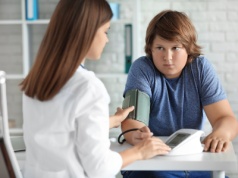 Niepokojąco wzrosła liczba dzieci i młodzieży z poważnym problemem zdrowotnym. Co się dzieje?