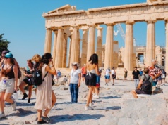 LOT i Wizz Air zaszalały na Black Friday. Tanie bilety też na trasie Polska-Ateny