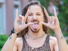 Michał Szpak pokazał, jak wyglądał w dzieciństwie. Bardzo się zmienił? (FOTO)