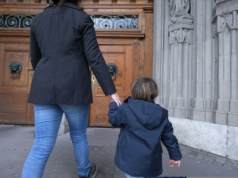 Dziecko płacze w kościele, wierni krzywo patrzą. "Jak syn zaczął przeszkadzać - wychodziliśmy"