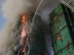 Najkrwawszy pożar w Hongkongu od 1948 roku: Liczba ofiar śmiertelnych w wieżowcach mieszkalnych wzrosła do 44, setki wciąż zaginionych