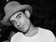 Nie żyje syn gwiazdora. Ethan Browne miał zaledwie 52 lata