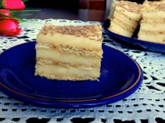 Budyniowy puch – król wśród ciast bez pieczenia. Znika u mnie w 5 minut