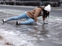 Uwaga, może być ślisko. IMGW-PIB wydał ostrzeżenie 1. stopnia przed oblodzeniem
