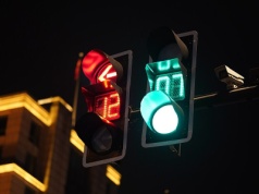 Nadchodzi rewolucja: więcej sekundników i koniec ze stawaniem na zielonej strzałce